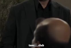 مدل موی خنده‌دار عباس جمشیدی‌فر در سکانسی از اجل معلق