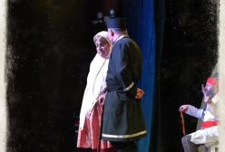 تیزر تمدید نمایش طبیب اجباری در مشهد