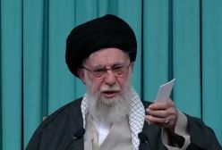 فیلم کامل - سخنرانی تلویزیونی رهبر انقلاب خطاب به ملت ایران