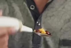 قاشق مخصوص مبتلایان به پارکینسون