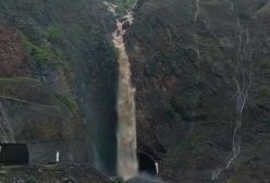 بارش شدید باران در ایستگاه تنگ پنج لرستان و خروش زاگرس