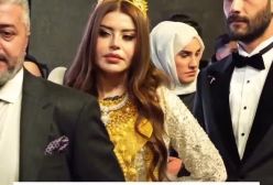 عروس از شدت پول و طلا کلافه شده!