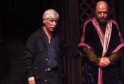 یکی از آخرین حضورهای بهرام بیضایی روی صحنه تئاتر تهران + فیلم