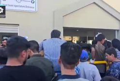 ازدحام بی سابقه و شدید هواداران پشت گیت‌های ورودی ورزشگاه