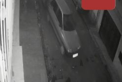 سرقت زیر 1 دقیقه ای یک ماشین در منطقه دهکده المپیک از نگاه دوربین مدار بسته