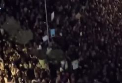 تظاهرات گسترده و درگیری با پلیس در والنسیا اسپانیا برای استعفای رئیس منطقه