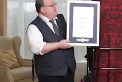 بلندترین و کوتاهترین زنان جهان با هم دیدار کردند