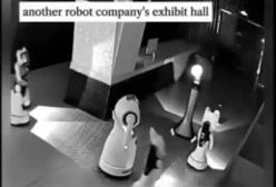 صحنه ترسناک لو رفته از دوربین مداربسته اتاق ربات ها!