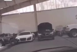 تصاویر منتشر شده از انواع خودروهای لوکس خارجی در پارکینگ بشار اسد | 18 آذر 1403