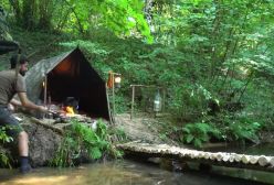 ماهیگیری و ساخت کمپ در جنگل های مازندران همراه باکباب ماهی