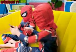 نبرد مرد عنکبوتی _قهرمانان عجیب وارد می شوند