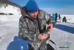 ماهیگیری با گوشی ضد آب