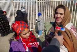 مادر و دختر اصفهانی: به عشق پرسپولیس همه چیز را تحمل می کنیم/ با گل های عالیشاه و دورسون می بریم