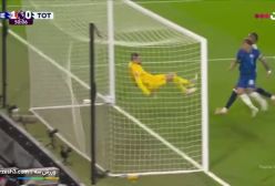 گل اول چلسی به تاتنهام توسط فرناندز در لیگ برتر انگلیس