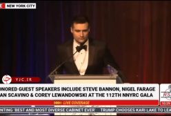 ببینید! بیهوش شدن مشاور دونالد ترامپ حین سخنرانی | 26 آذر 1403