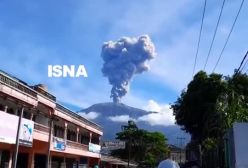 آغاز اولین فوران آتشفشان در سال جدید 2025 میلادی در مراپی اندونزی | 15 دی 1403