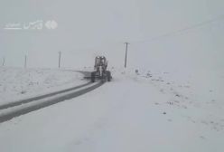 چادگان اصفهان سفیدپوش شد / بارش ۱۵ سانتیمتری برف در چادگان | 18 اسفند 1403