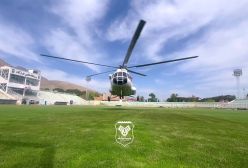 خشک کردن زمین خیبر با هلی کوپتر هلال احمر