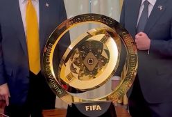 فیلم رونمایی نادر از جام جهانی باشگاه ها/ در کاخ و سفید و در حضور ترامپ!