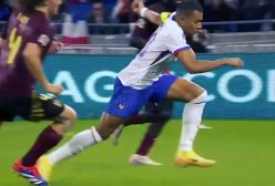 ۱۰ بازیکن نمایشی برتر در فوتبال ۲۰۲۵