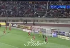 واکنش زیبای دروازه بان پرسپولیس مقابل شمس آذر