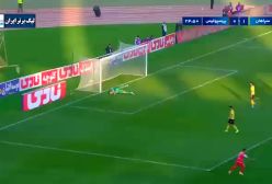 شوت تماشایی: گل اول پرسپولیس توسط خدابنده لو در دقیقه 25 | ۲۶ آذر ۱۴۰۳