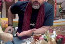 احسان علیخانی: امید دارم تاریکی‌های مردم بالاخره تموم می‌شود