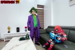 نبرد مرد عنکبوتی و اسپایدرمن / بچه نجات بخش همه است