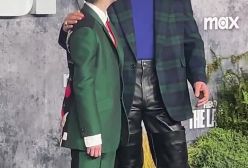 بازیگران سریال آخرین بازمانده از ما در مراسم فرش قرمز