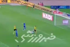 یک استقلالی دروازه استقلال را باز کرد
