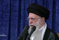 رهبر انقلاب: دستگاه‌های نظامی و دیپلماسی ضمن رعایت جهت‌گیریها با قوت به کارشان ادامه دهند | 25 تیر