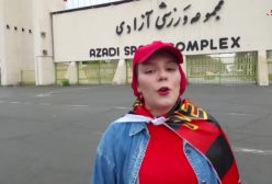 هوادار زن پرسپولیس: مشکلی نیست مردها نباشند، ما برای حمایت از تیم بزرگ آسیا اینجا هستیم!