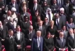 حضور  عباس صالحی نماینده ایران در چند قدمی ترامپ و بایدن در مراسم  تشییع پاپ