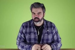 آقای تحلیلگر  آیه عجیبی که لحظه وقوع جنگ رهبر ایران دید