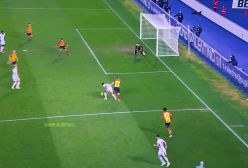 ۱۰ مدافع کناری برتر فوتبال جهان در سال ۲۰۲۵