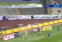 ضربه سر بلانکو به دروازه استقلال