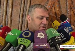 بازیکنان پرسپولیس حسینی را می‌خواستند!