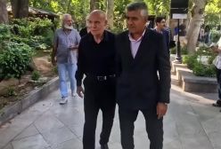 جمشید هاشم‌پور در 81 سالگی؛ همچنان باصلابت و پرانرژی