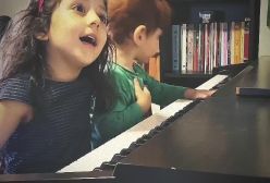 تفریح بامزه فرزندان شبنم قربانی در خانه شیک بازیگر سریال طوبی+ فیلم