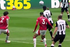 بررسی عملکرد الکساندر ایساک در فصل ۲۰۲۴/۲۵