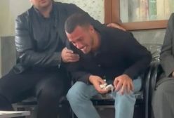 اشک و فریاد بی امان ابوالفضل جلالی در مراسم ختم مادربزرگش