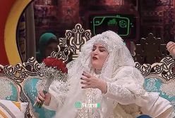 ببینید/ شوخی زشت و زننده احسان علیخانی با نعیمه نظام دوست در جوکر | 18 اردیبهشت 1404