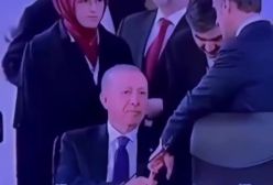 اردوغان با یک حرکت ساده، ماکرون را غافلگیر کرد! 27 اردیبهشت 1404