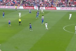 هر لمس  ابراچی ایزه در جدال حساس کریستال پالاس و استون ویلا  نیمه‌نهایی جام حذفی امارات ۲۰۲۴/۲۵