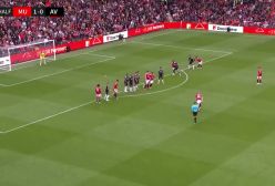 خلاصه بازی منچستریونایتد 2 - استون ویلا 0