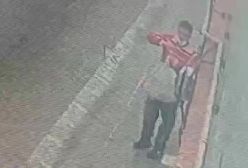 ببینید/ فیلم حیرت آور سرقت یک موتورسیکلت آن هم از داخل پارکینگ منزل مسکونی | 3 اردیبهشت 1404