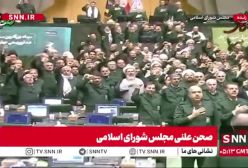 نمایندگان مجلس با لباس سپاه شعار مرگ بر آمریکا و اسرائیل دادند + ویدئو