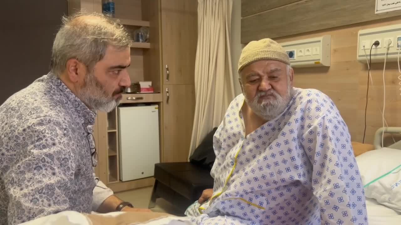 اولین تصاویر از اکبر عبدی در بیمارستان