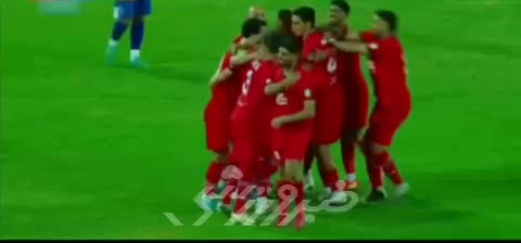 لحظه عبور آقای گل تراکتور از علی علیپور
