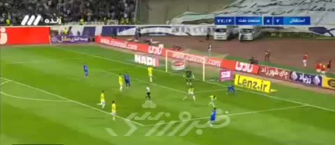 حرکت مارادونایی مهاجم استقلال مقابل صنعت نفت